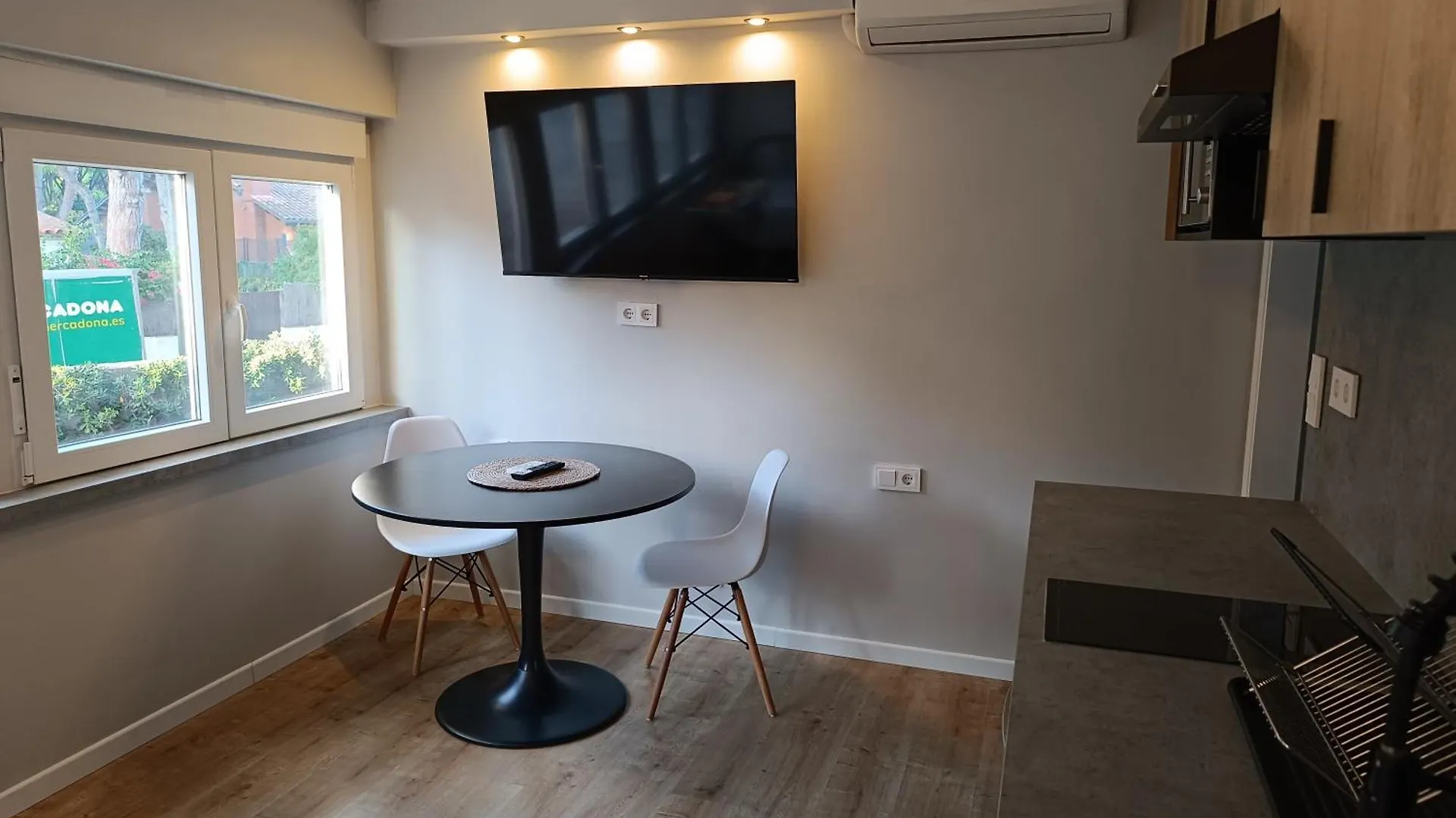 Piso Encantador A Pie De Playa Apartment Castelldefels